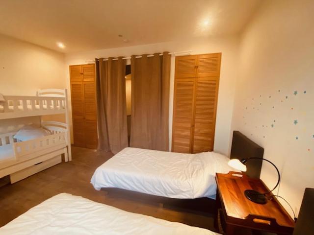 Spacious Duplex With Terrace In The Middle Of The Center Appartamento Gand